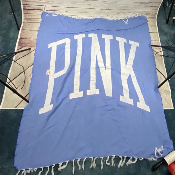 VS Purple‎ Festival Blanket - Picture 2 of 9